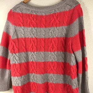 🍉Ann Taylor LOFT Cable Knit Crew Neck Sweater